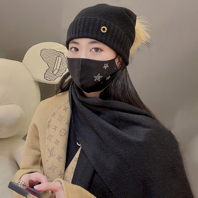 loro piana cashmere beanie with fox pom pom